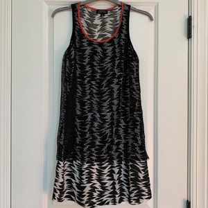 TAHARI Size 6 Black and White Dress with Mesh